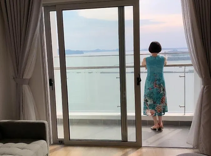 Sapphire Homestay Ha Long