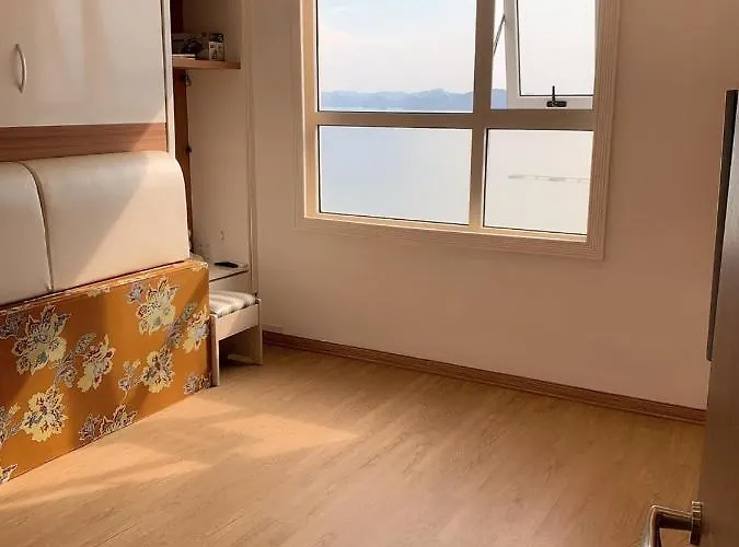 Sapphire Homestay Apartment Ha Long